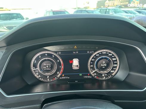 Volkswagen Tiguan 2018 белый - фото 18