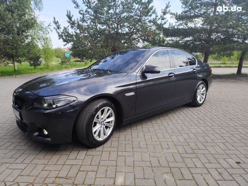 BMW 5 серия 2015 серый - фото 4