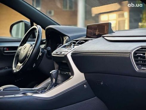 Lexus NX 2017 - фото 29