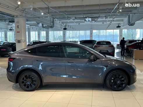 Tesla Model Y 2022 - фото 8