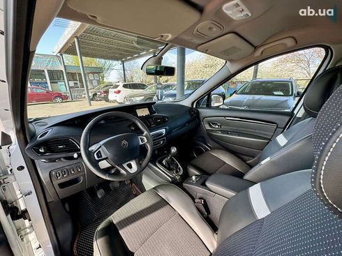 Renault Scenic 2012 - фото 26