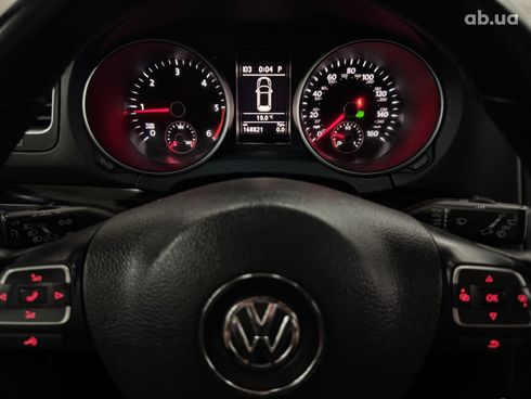 Volkswagen Jetta 2013 белый - фото 14