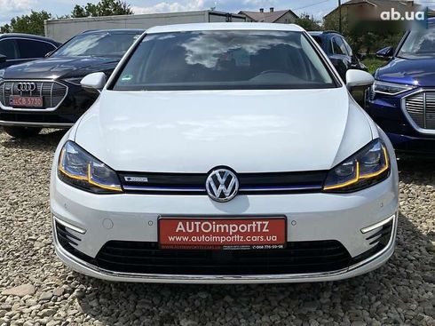 Volkswagen e-Golf 2020 - фото 22