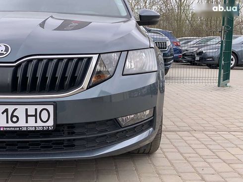 Skoda Octavia 2019 - фото 10