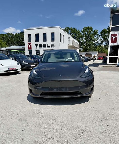 Tesla Model Y 2024 - фото 8