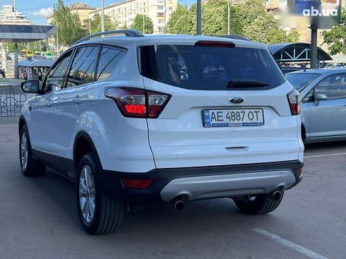 Ford Kuga 2019 - фото 7