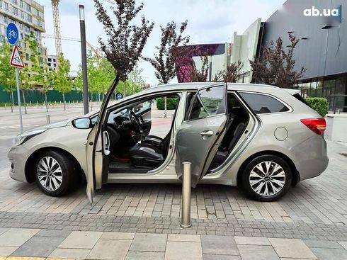 Kia Cee'd 2016 - фото 10