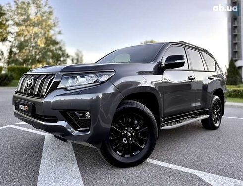 Toyota Land Cruiser Prado 2021 - фото 16