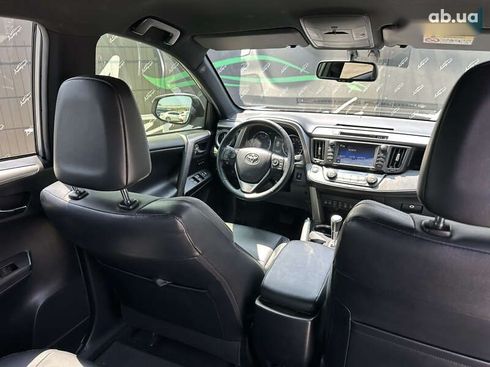 Toyota RAV4 2017 - фото 25