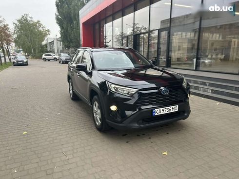 Toyota RAV4 2020 - фото 7