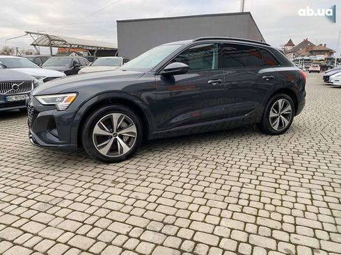 Audi Q8 e-tron 2023 - фото 4
