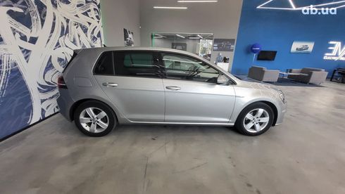 Volkswagen e-Golf 2016 серый - фото 9