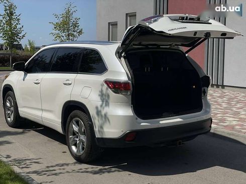 Toyota Highlander 2015 - фото 11
