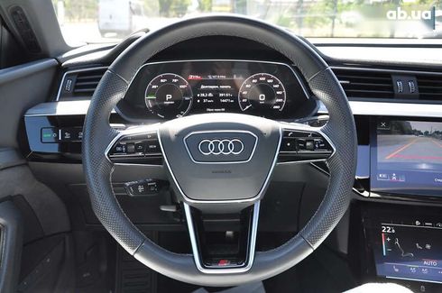 Audi E-Tron 2022 - фото 16