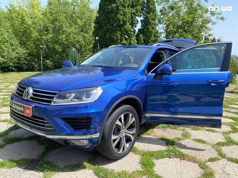 Volkswagen Touareg 2015 синий - фото 28