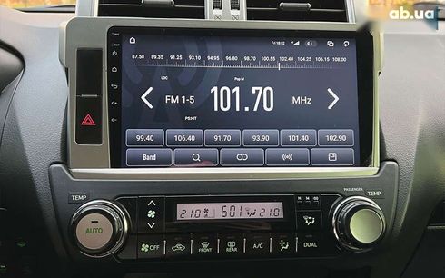 Toyota Land Cruiser Prado 2017 - фото 19