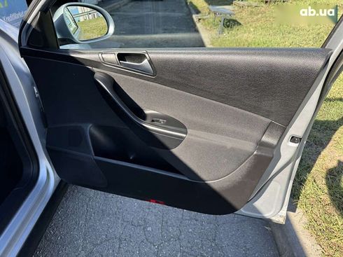 Volkswagen Passat 2010 - фото 26