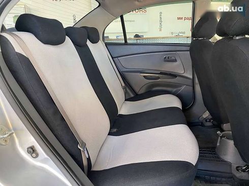 Kia Rio 2010 - фото 29