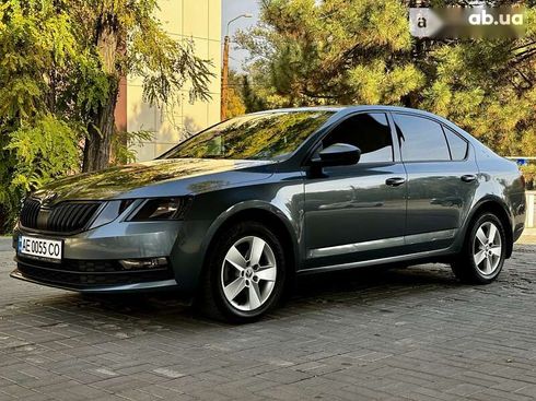 Skoda Octavia 2019 - фото 3