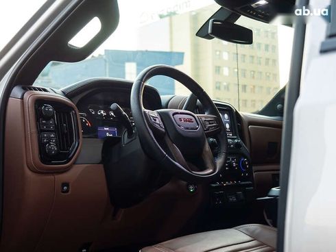 GMC Sierra 2021 - фото 10