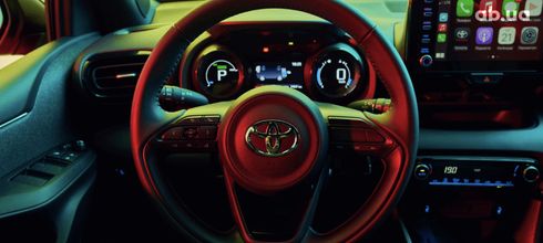 Toyota Yaris 2023 - фото 10