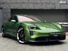 Продажа б/у Porsche Taycan 2022 года - купить на Автобазаре