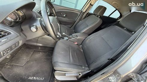 Renault Fluence 2013 - фото 16