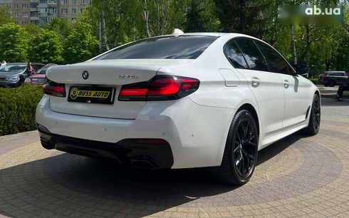 BMW 5 серия 2021 - фото 7