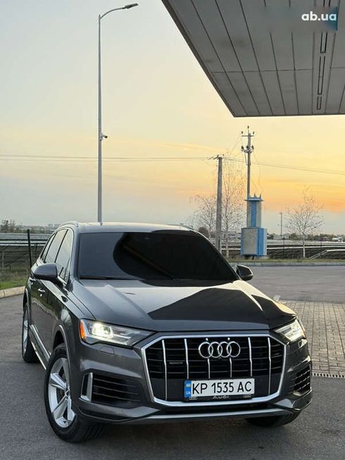 Audi Q7 2020 - фото 2