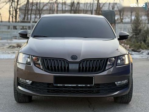 Skoda Octavia 2018 - фото 17