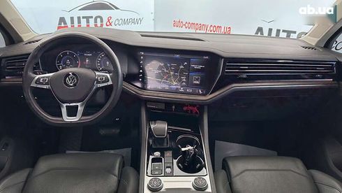 Volkswagen Touareg 2019 - фото 14