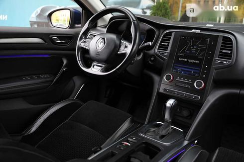 Renault Megane 2017 - фото 10