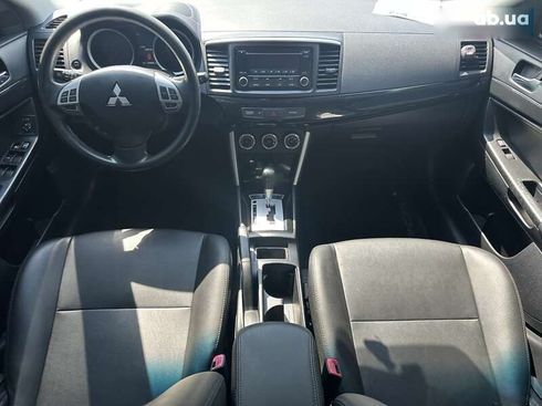 Mitsubishi Lancer 2016 - фото 25