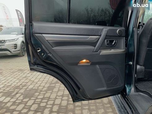 Mitsubishi Pajero Wagon 2014 - фото 26