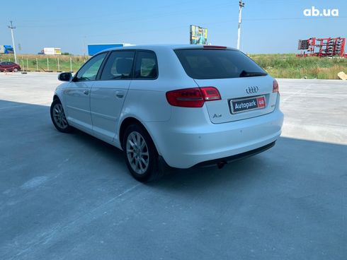 Audi A3 2012 белый - фото 8