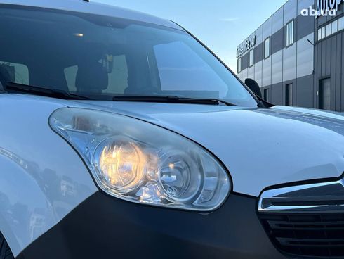 Opel Combo Life 2013 белый - фото 13
