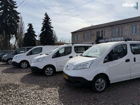 Nissan e-NV200 2019 - фото 11