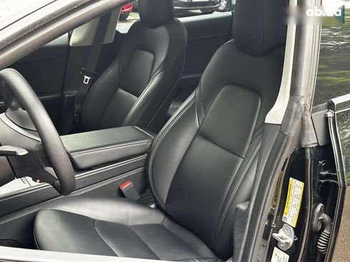 Tesla Model 3 2021 - фото 13