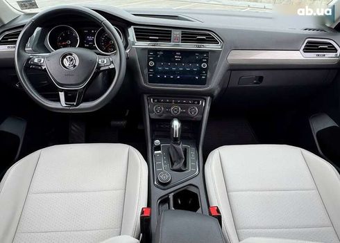 Volkswagen Tiguan Allspace 2020 - фото 26