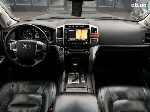 Toyota Land Cruiser 2013 - фото 25
