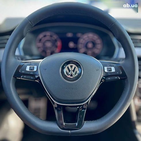 Volkswagen passat alltrack 2018 - фото 24