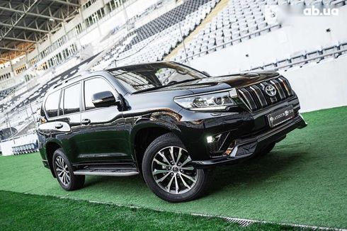 Toyota Land Cruiser Prado 2022 - фото 3