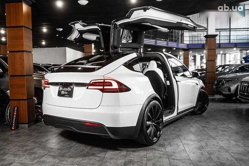 Tesla Model X 2023 - фото 10