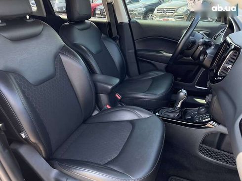 Jeep Compass 2018 - фото 25