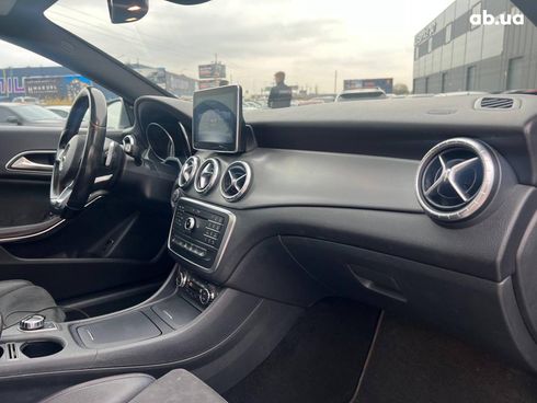 Mercedes-Benz CLA-Класс 2016 серый - фото 40