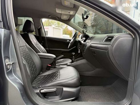 Volkswagen Jetta 2011 - фото 11