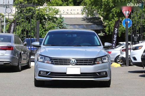 Volkswagen Passat 2017 - фото 2