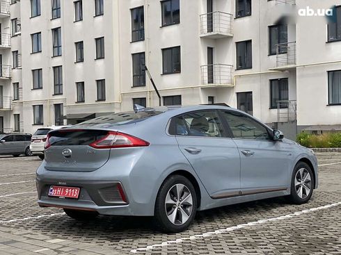 Hyundai Ioniq 2017 - фото 26