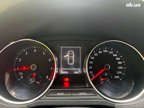 Volkswagen Polo 2015 белый - фото 13