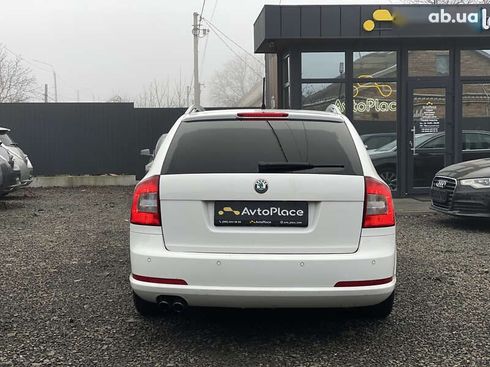Skoda Octavia 2012 - фото 12